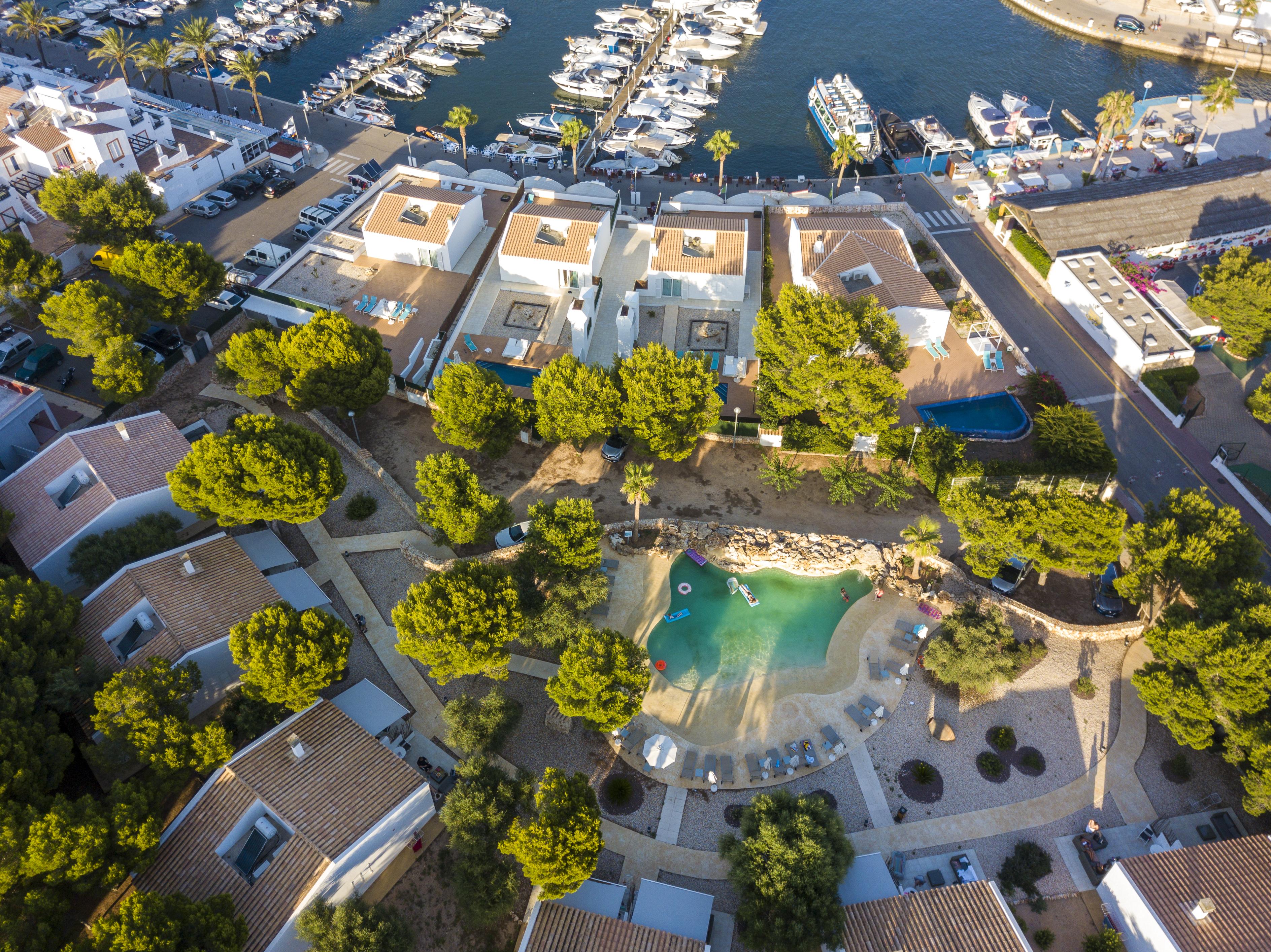 Lago Resort Menorca - Villas & Bungalows Del Lago Cala 'n Bosch Buitenkant foto