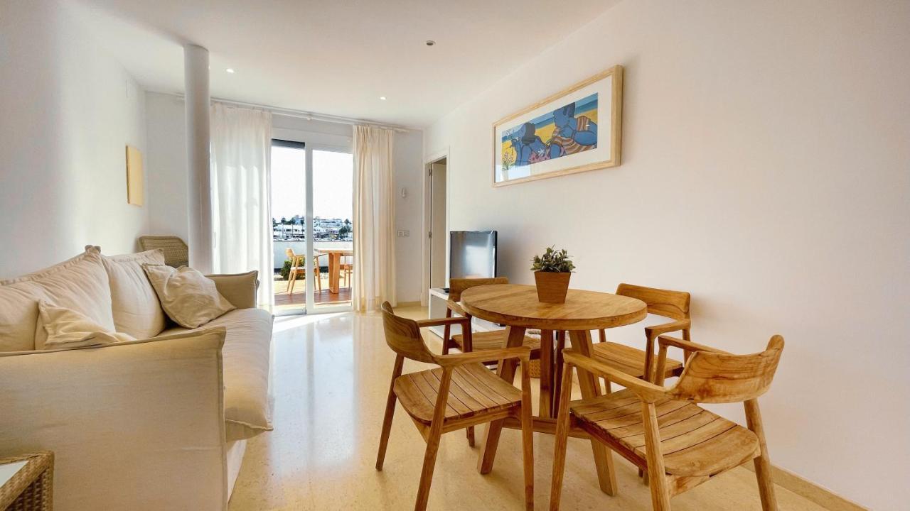 Lago Resort Menorca - Villas & Bungalows Del Lago Cala 'n Bosch Buitenkant foto