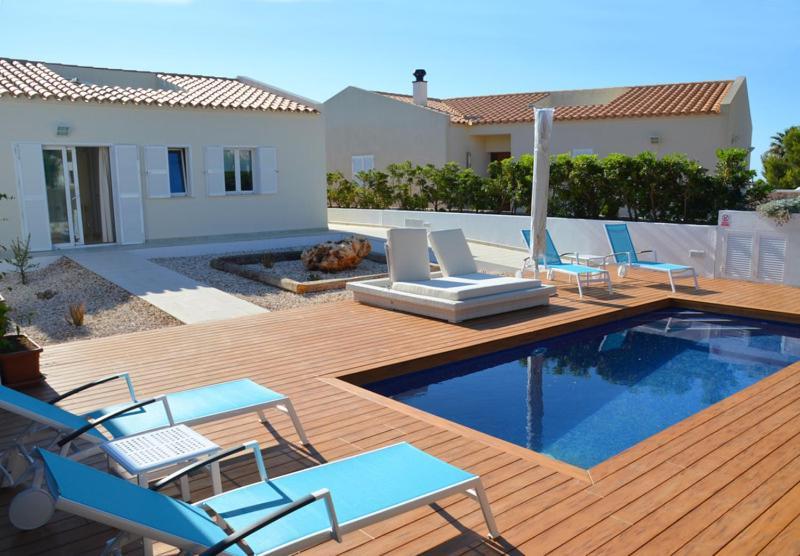 Lago Resort Menorca - Villas & Bungalows Del Lago Cala 'n Bosch Kamer foto
