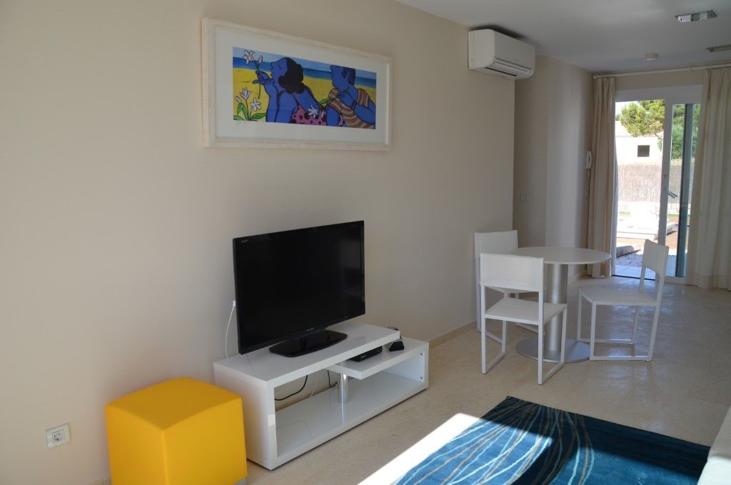 Lago Resort Menorca - Villas & Bungalows Del Lago Cala 'n Bosch Buitenkant foto